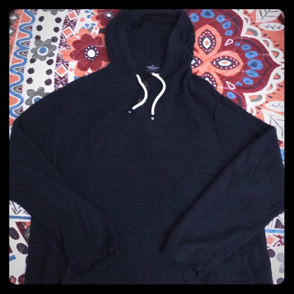 American Eagle hooded sweater